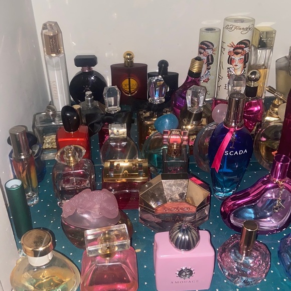 COPY - AWESOME LOW PRICES 50% OFF ON TOP BRANDS😍😍😍😍DISCOUNT SHIPPING - Picture 1 of 16